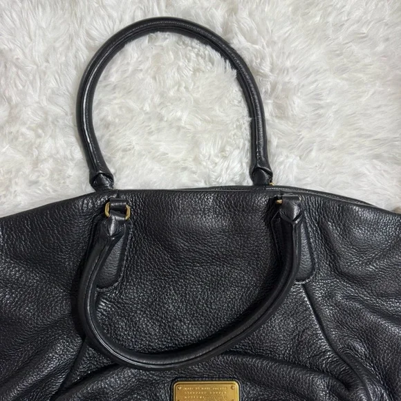 Marc by Marc Jacobs Pebbled Shoulder Bag in Black